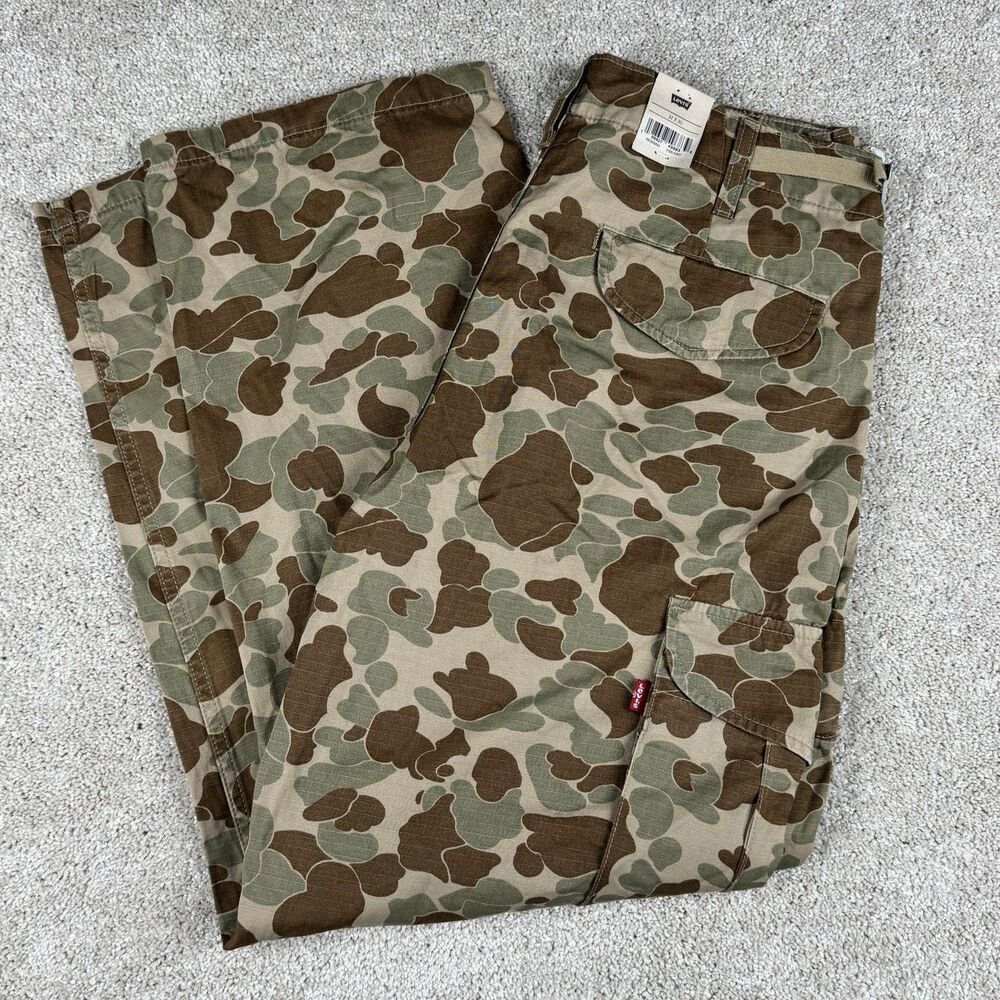 Levi's Men's Camo Chino Cargo Pants - Olive & Brown